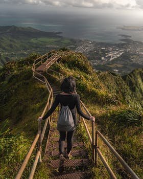 pexels-photo-3027139-3027139 Explore the breathtaking views from this iconic hiking trail in Honolulu.